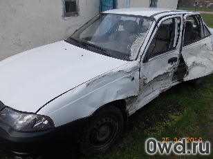 Битый автомобиль Daewoo Nexia